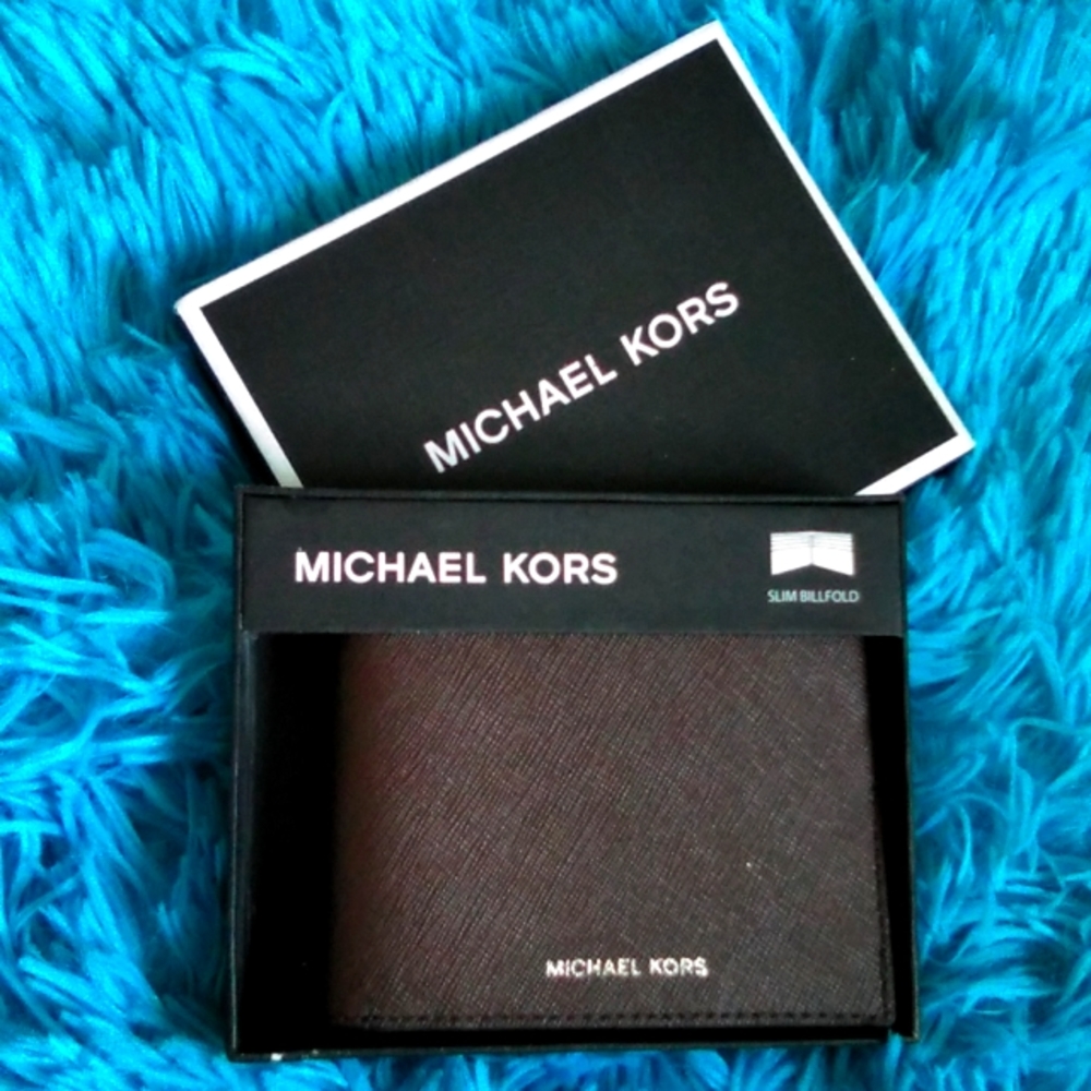 Micheal kors wallet for men's
